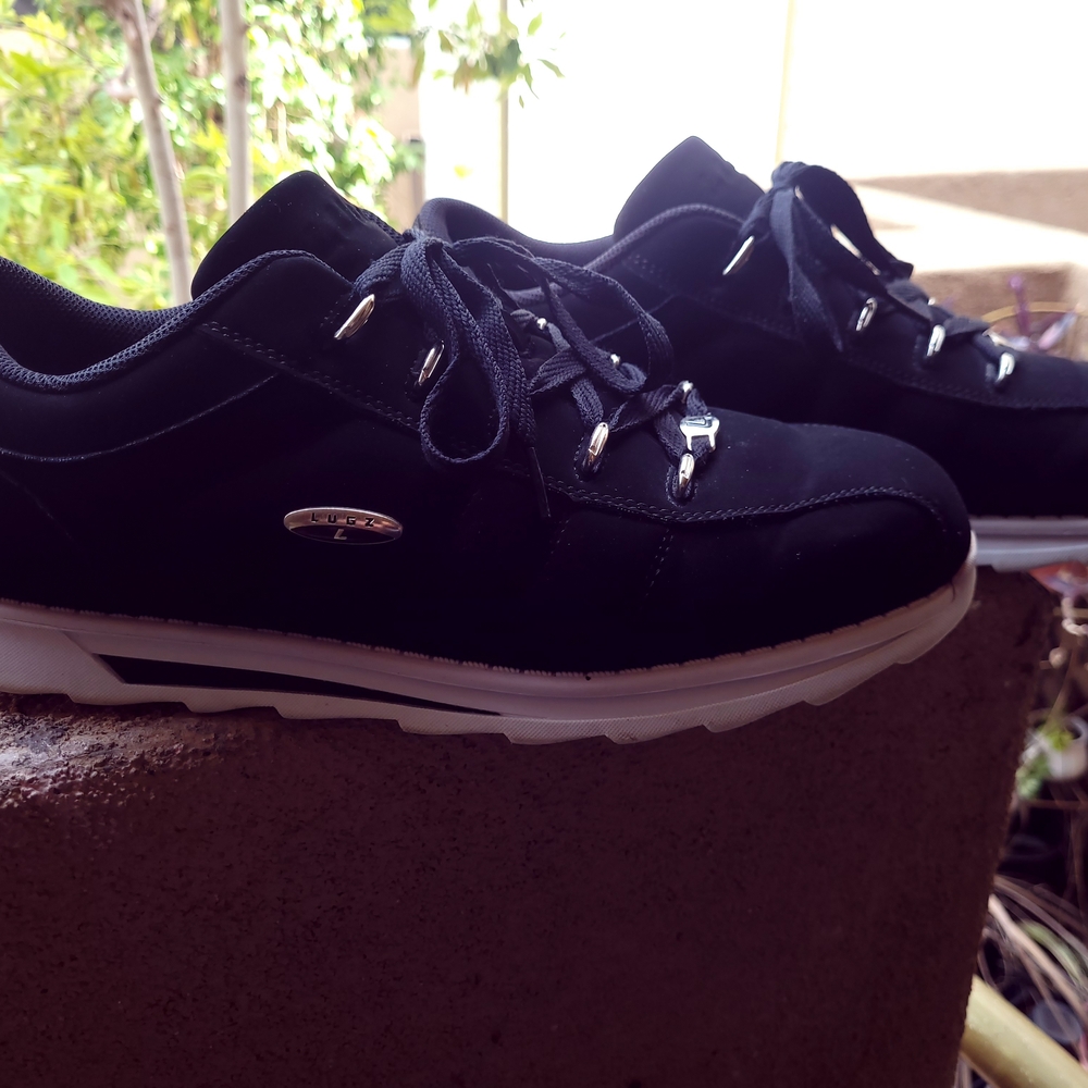 Black Lugz Men's Shoes Size 13. Retail $32 Priced $25 Used In Good Condition